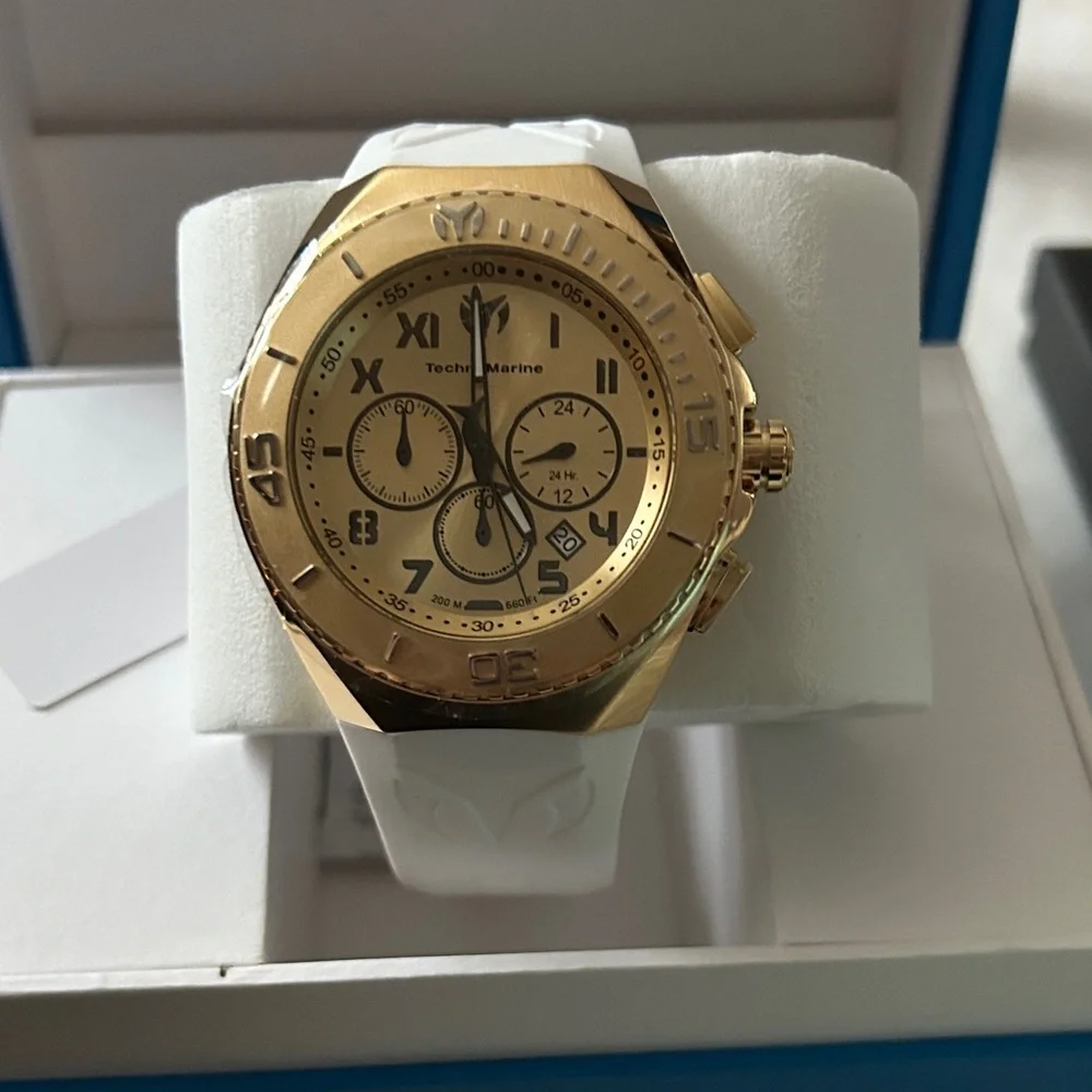Technomarine‎ manta ocean watch